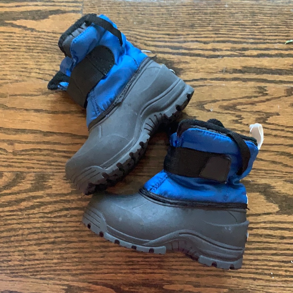 One Step Ahead Waterproof Fleece Snowboots